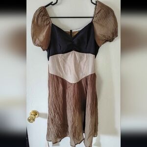 Colorblock Puff Sleeve Midi Tie Back Dress With Flower Detailing